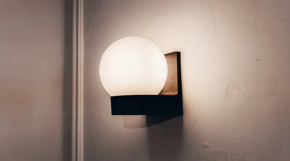 Quelle applique murale choisir pour un couloir et où l'acheter